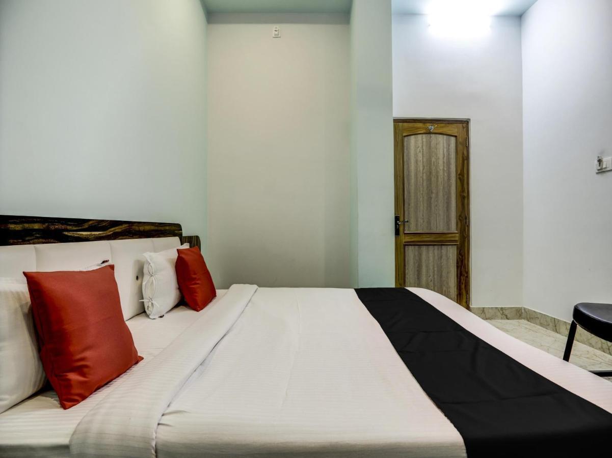 Capital O 72337 Hotel Konkan Tadka Bombay Exterior foto